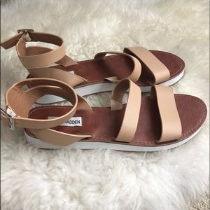Steve Madden Nude Strap Platform Sandal